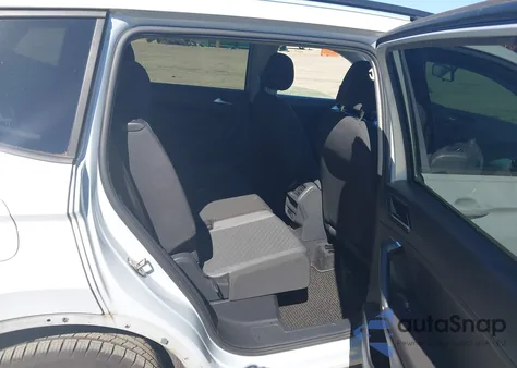 2018 Volkswagen Tiguan 2.0T S z USA, uszkodzony, nr VIN 3VV1B7AX2JM067704